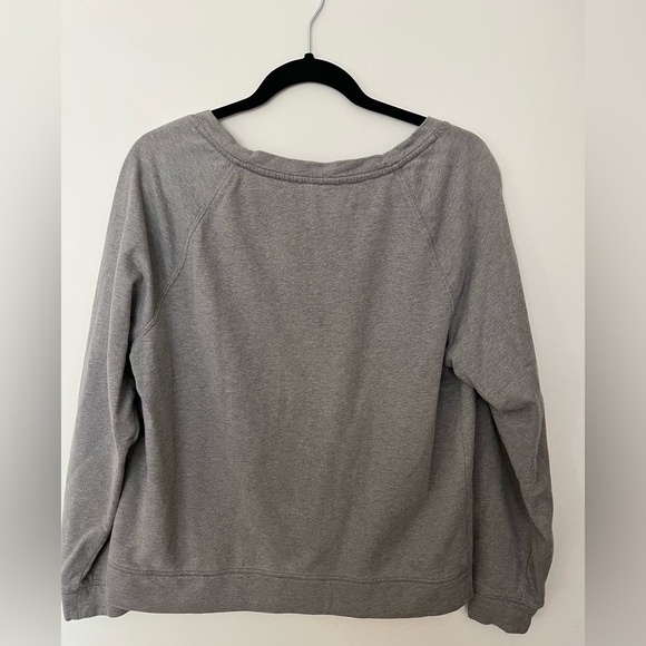 LORD and Taylor long sleeve top with handmade embroidery - Picture 3 of 6